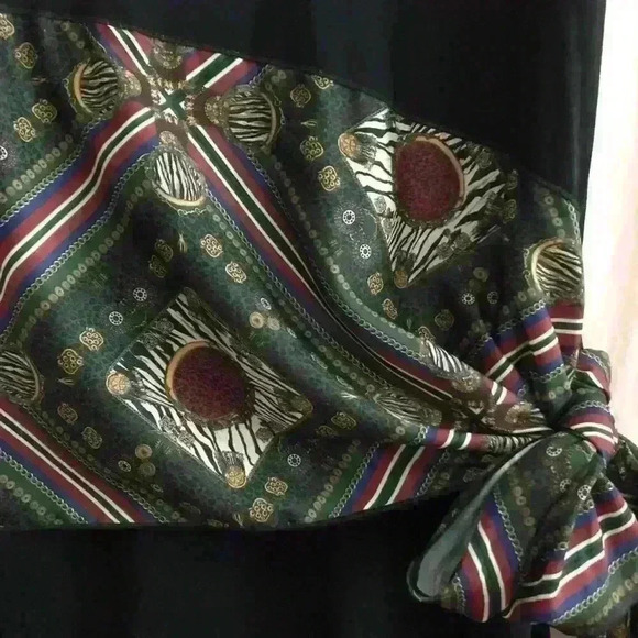ZARA Black  Dress with Tribal Bend - Picture 2 of 4